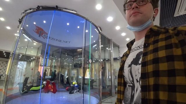Аэротрубе Freezone. научился летать. смотреть онлайн