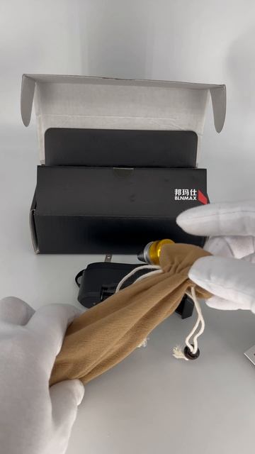 YD-05. Карманный фонарик BLNMAX BMS-Z3-2 смотреть онлайн