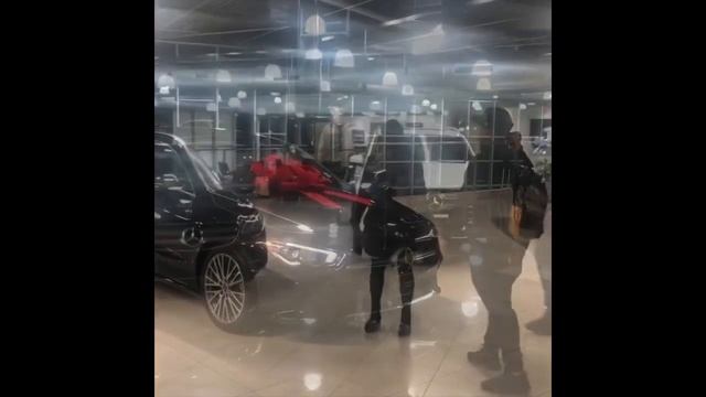Dj Akademiks Buys His Mother A New Mercedes Benz! She Starts Crying смотреть онлайн