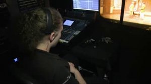 Solutions Upper-Interm Unit 1 Theatre on the lake