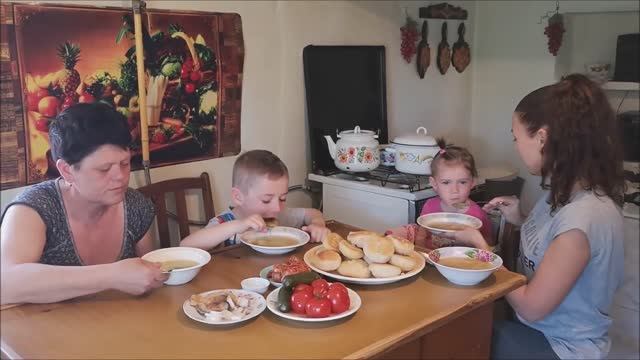Вкусный гороховый суп БЕЗ МЯСА и аппетитные ПАМПУШКИ с чесноком /ДОПОЛНЯЮТ ДРУГ ДРУГА