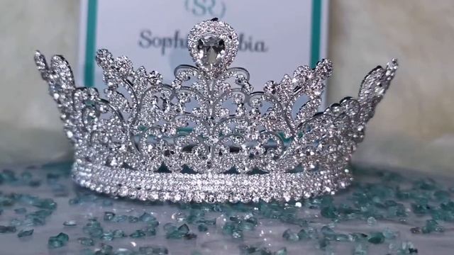Latifa | Bridal Crown available at sophiarabia.com смотреть онлайн