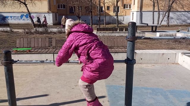 трюки на турнике смотреть онлайн