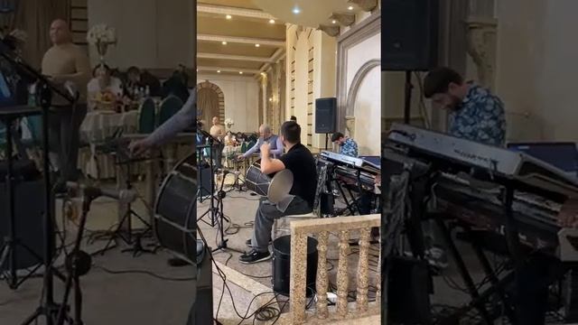 Акоб зажигает смотреть онлайн