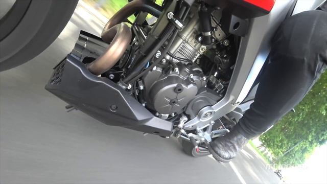 APRILIA TUONO 125 2017 | TEST COMPLET смотреть онлайн
