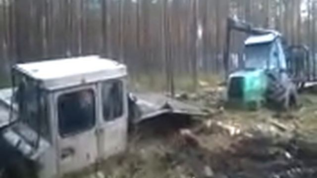 Трелёвочник-"спасатель" утонул %) смотреть онлайн