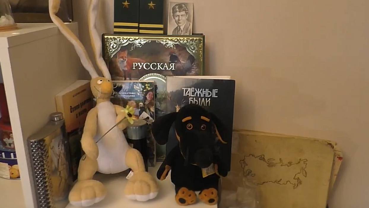 Уголок охотника и книга  РУССКАЯ ОХОТА. 16.03.25. Петербург.