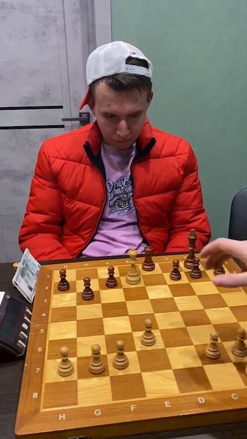 ГОПНИК ОБЫГРАЛ ГРОССМЕЙСТЕРА В ШАХМАТНОЙ ПАРТИИ! #shorts #chess #шахматы #sutorminchess смотреть онлайн