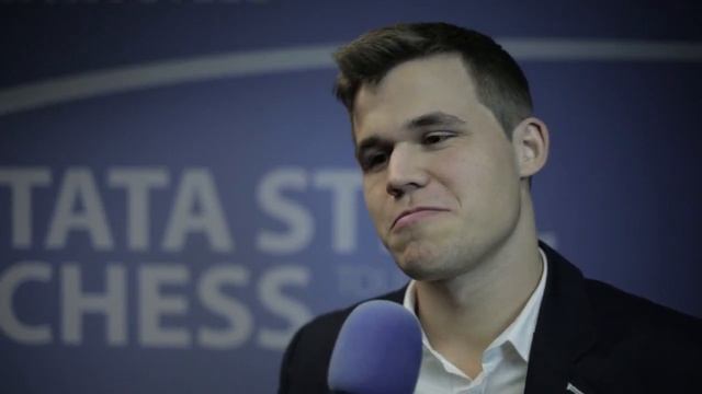 Tata Steel Chess 2015 - En passant - Magnus Carlsen round 2 смотреть онлайн