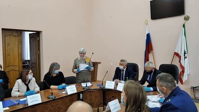 Ярцево горсовет 13.10.2021. Николай Новоселов избран главой города смотреть онлайн