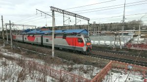 Поезда РЖД с грузами и пассажирами в Иркутске едут по Транссибу весной | Железная дорога в Сибири