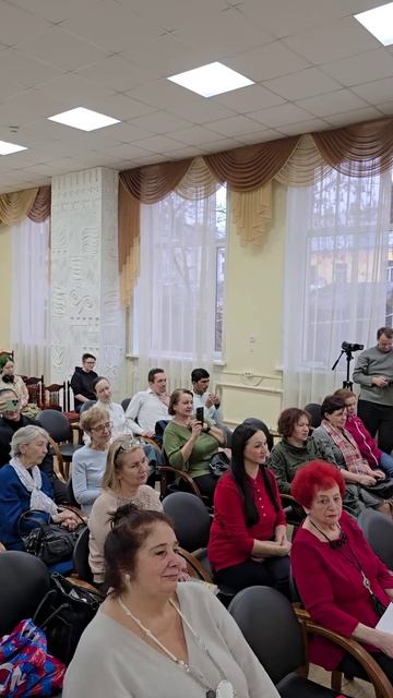 Студентки ИЯиМК исполняют Creep смотреть онлайн