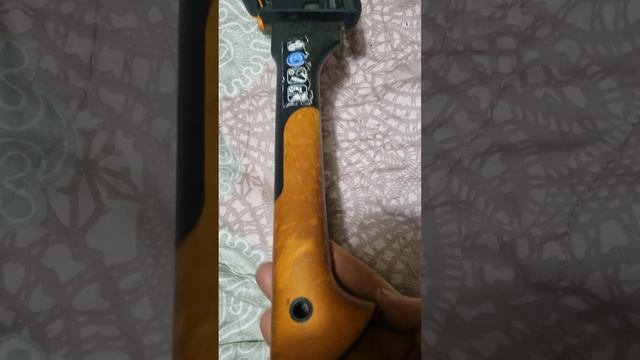 Fiskars XA3 смотреть онлайн