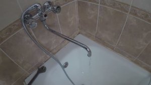 Слабый напор воды из смесителя. Чистим кран-буксу!