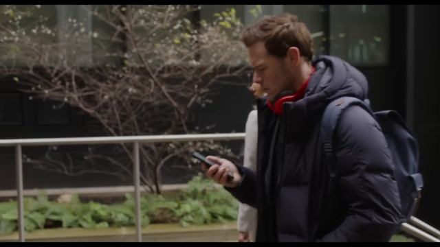 Love Again : Un peu, beaucoup, passionnément - Bande-annonce officielle смотреть онлайн