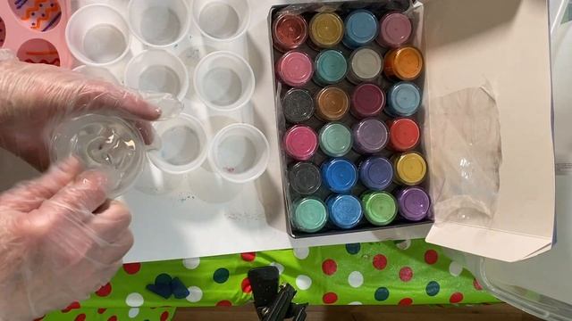 EPOXY RESIN, DIY EASTER ART DECOR, EASTER BUNNY, GLASS ART, RESIN ART TUTORIAL, RESIN EASTER EGGS. смотреть онлайн