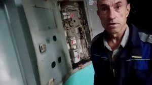 Бешеный электрик лгунишка...