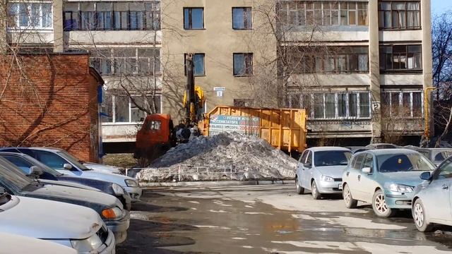 Уборка снега манипулятором смотреть онлайн