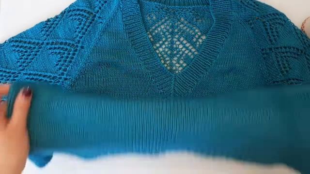 //ЛАЗУРНЫЙ ПУЛОВЕР СПИЦАМИ ЗАВЕРШЕН// смотреть онлайн