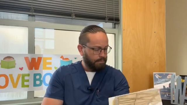 Story Time Wednesday: A House in the Woods 10.26.22 смотреть онлайн