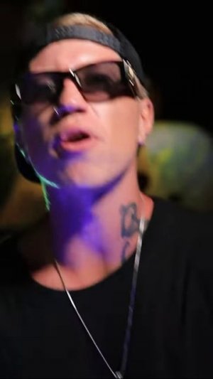 @MADTWINZ Bass blessing in Nuanu