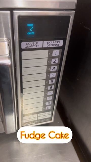 شكلت كيك علي طريقة المطاعم الانجليزية