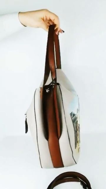 Обзор сумки из натуральной кожи с аппликацией.