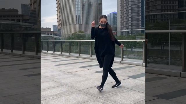 Cutting Shapes ／Shuffle смотреть онлайн