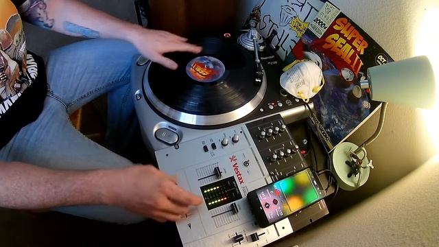 Numark TT200 & Kaossilator Scratch Jam