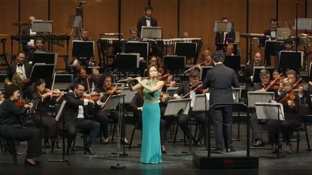 Shor Flute Concerto - Jasmine Choi, Sergey Smbatian, Malta Philharmonic смотреть онлайн
