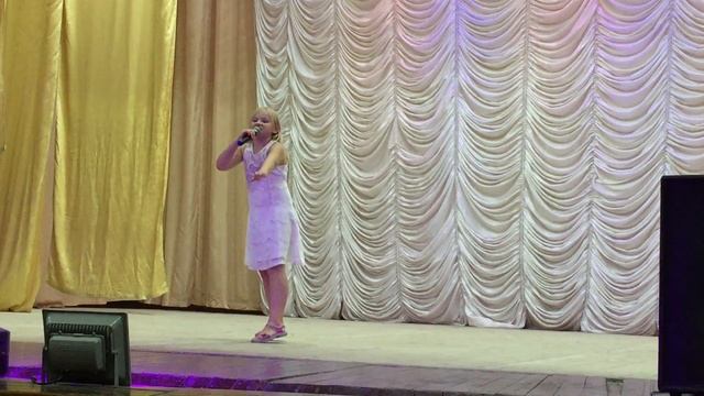 “Губки бантиком” и «Лялека» смотреть онлайн