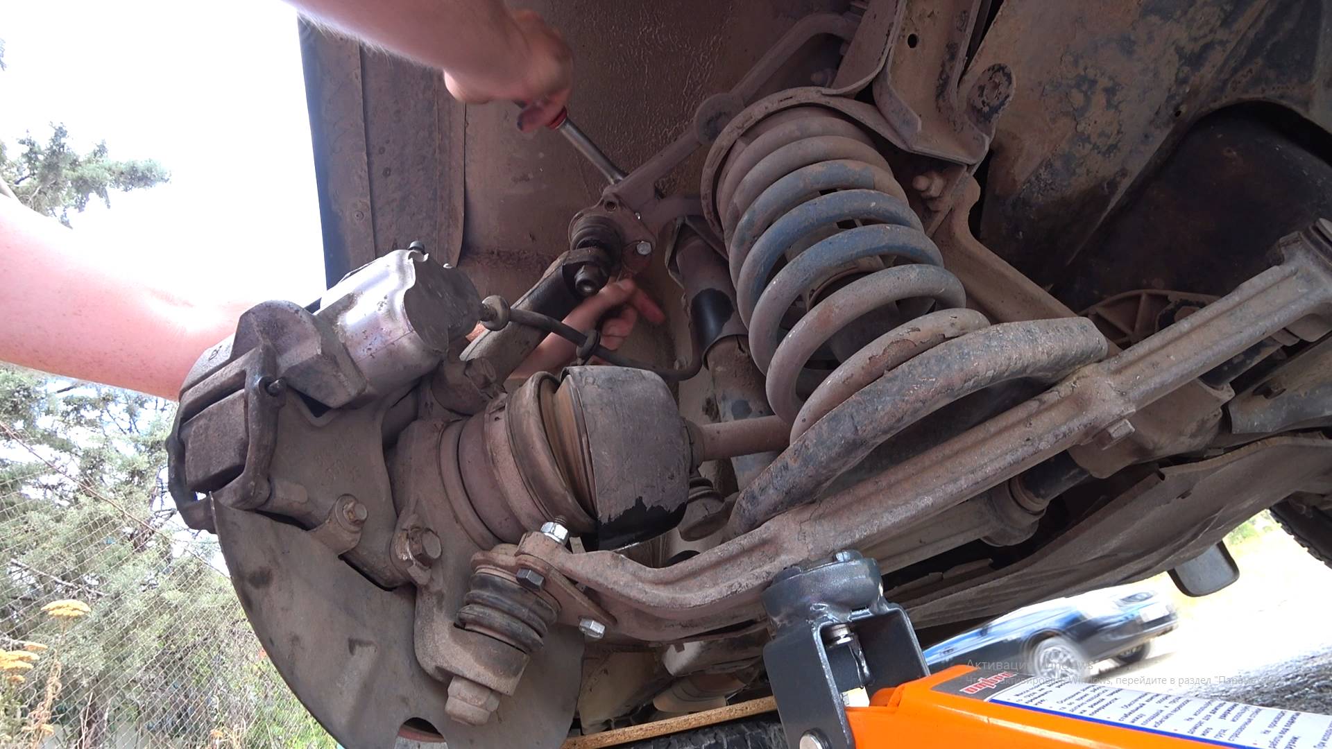 Замена шаровых опор на Нива Шевроле смотреть онлайн