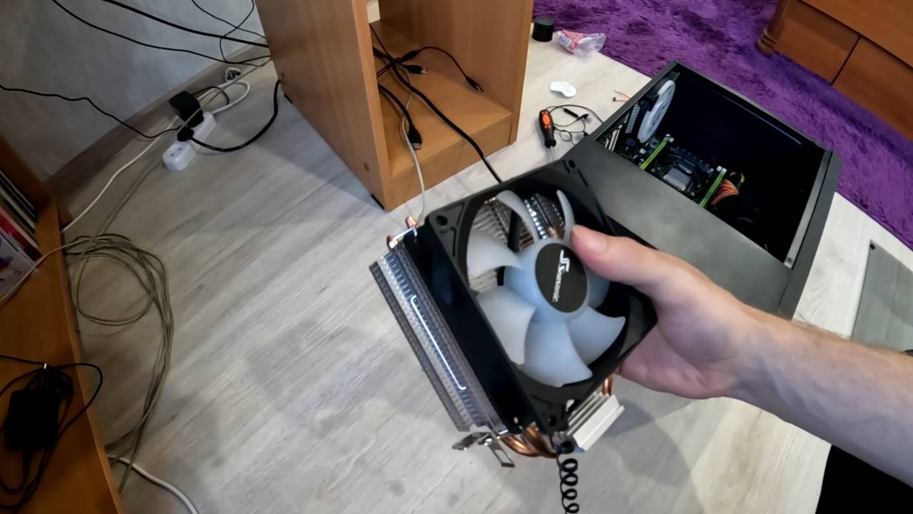 Рассказываю Как установить кулер башни на процессор компьютера смотреть онлайн