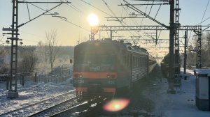 «12 вагонов!» Электропоезд ЭТ2М - 092 на ст.Ушаки, февраль 2025 года