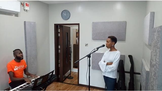 Voice Class - Behind The Scenes (Andra Day - Rise Up Cover) смотреть онлайн