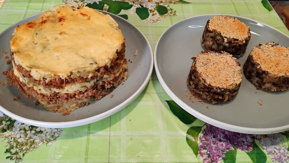 Это очень Вкусно!! КАРТОФЕЛЬНАЯ ЗАПЕКАНКА !! ПОСТНАЯ и МЯСНАЯ!! Сразу Два Восхитительных Рецепта! смотреть онлайн