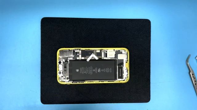 Замена экрана (дисплея) на iPhone 11 ( айфон 11). смотреть онлайн