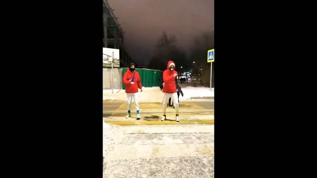 ШАФФЛ ТАНЦЫ ИЗ ТИК ТОК ❤️ ТАНЦЫ НА ПЕШЕХОДЕ TUZELITY SHUFFLE 🔥 смотреть онлайн