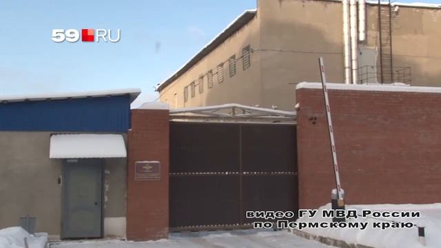 Мужчина на угнанной машине ехал к бабушке смотреть онлайн