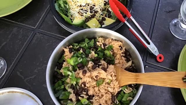 Alitas de pollo con salsa pico de gallo смотреть онлайн