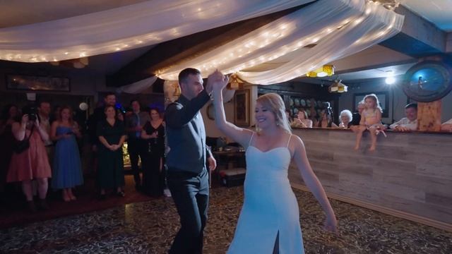 Ashley & Andrew First dance смотреть онлайн