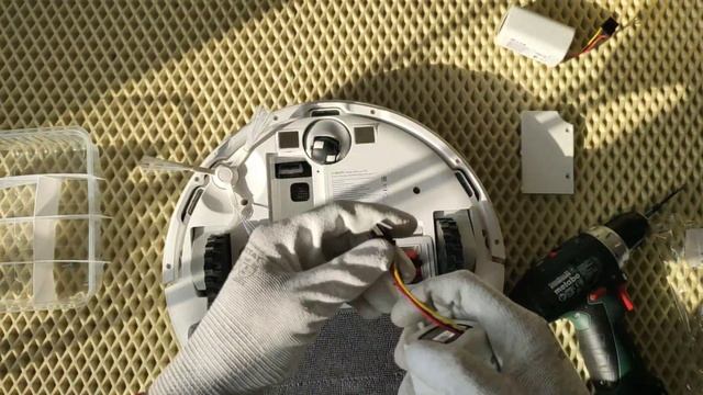 Ремонт робота-пылесоса Xiaomi Robot Vacuum E10, E12 B112. Робот пылесос отключается во время уборки смотреть онлайн