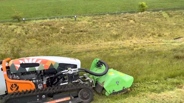 MDB Green Climber LV500 Flail slope Mower robotic remote control lawnmower - hire in Scotland смотреть онлайн