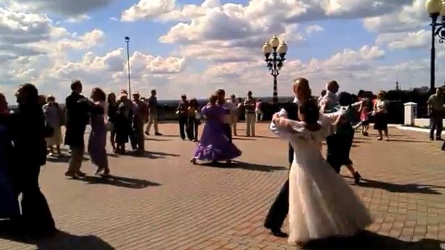 День города во Влдаимире Танцы на смотровой площадке смотреть онлайн