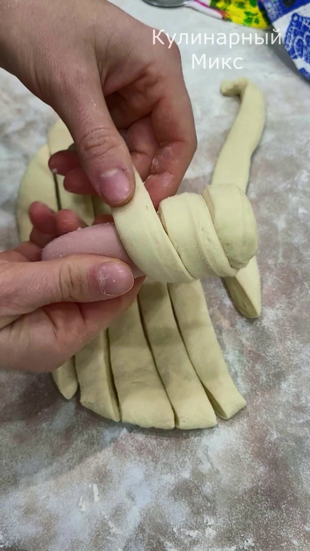 Советы и хитрости: как просто и быстро сформировать сосиски в тесте смотреть онлайн