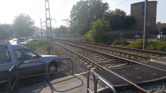 Closed For 9 Minutes! Figueres North Railway Crossing, Catalonia