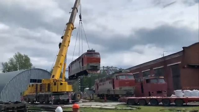 Работы на Новосибирском Электровозоремонтном Заводе. КРАНОМОНТАЖ. смотреть онлайн