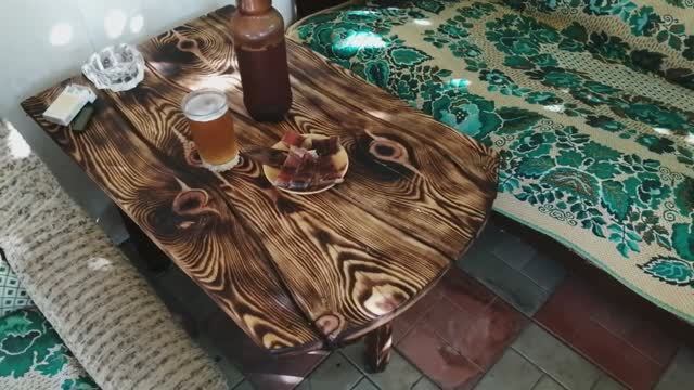 Как Сделать Стол из Поддонов (Паллет)/Поделки из Необрезной Доски/Садовая Мебель Своими Руками/(0+) смотреть онлайн