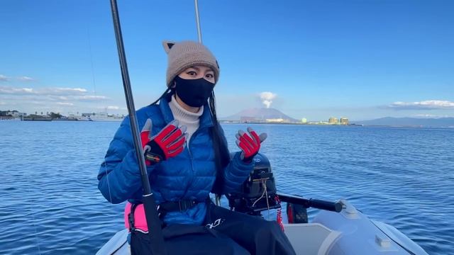 猫も逃げる大きさ　この衝撃サイズは2度と見れない　天才女子高生が考え驚きのルアーで釣れた座布団ヒラメ смотреть онлайн