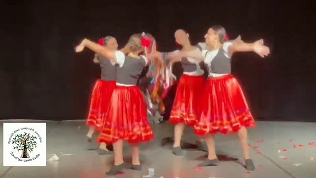 #Տարանտելլա /#Tarantella / Tsirani tsar dance studio /Khoreographer: Anahit Aghabekyan смотреть онлайн